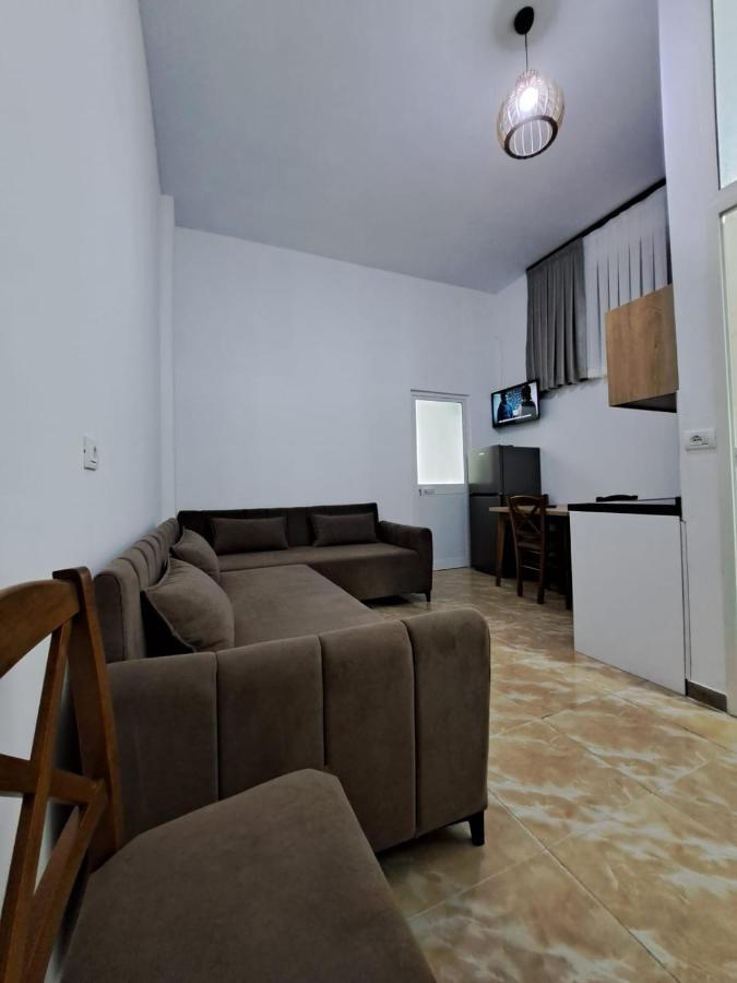 Vila Pushimi Regis Velipoje Ngoại thất bức ảnh